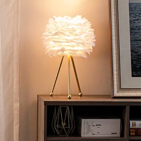 **SOLD***Set of 2 - Marjorie Feather Accent Lamp - BNOB - Picture 2 of 7